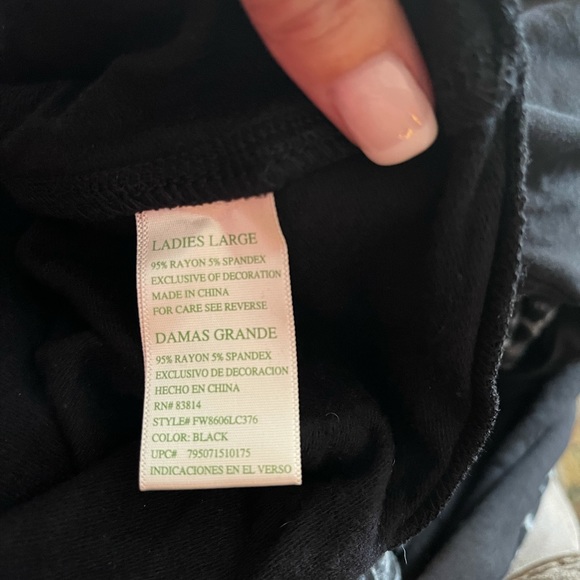 Pajamas - Picture 4 of 9